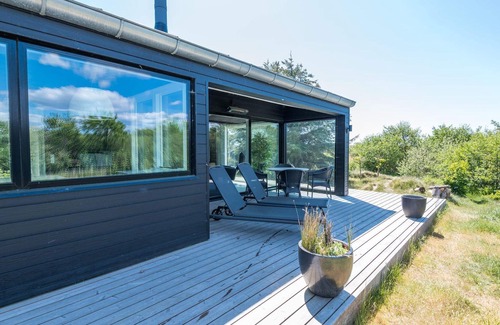 Rindby Strand House | Perfect Holiday Home for 6 in Breathtaking Fanø