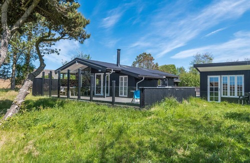 Rindby Strand House | Cozy 6-Person Holiday Home on Beautiful Fanø Island