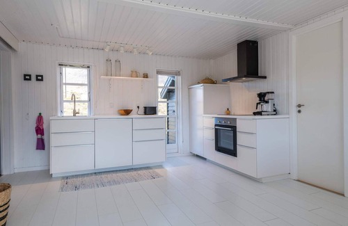 Rindby Strand House | Ideal Family Retreat: 6-Person Holiday Home in Fanø