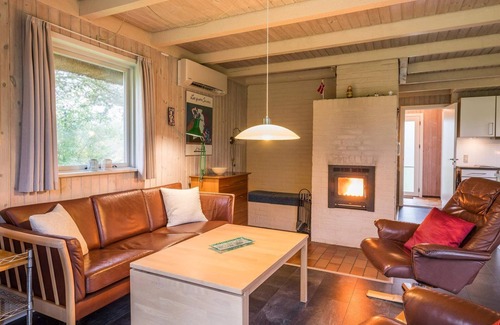 Henne House | Family-Friendly 6-Person Holiday Home in Henne