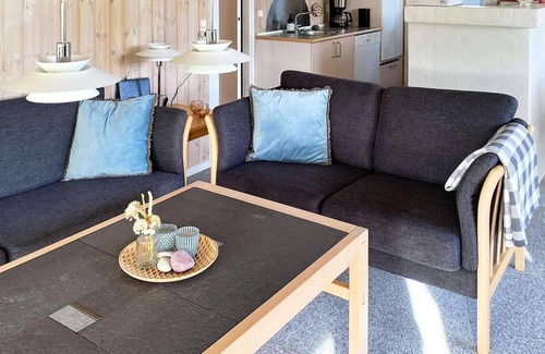 Jerup House | Ideal Holiday Home for 6 in Jerup with Spa & Breakfast
