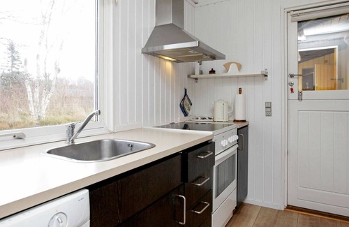 Læsø House | Cozy 6-Person Holiday Home in Læsø with Family Amenities