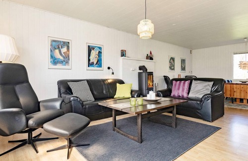 Nibe House | Family-Friendly Holiday Home for 6 in Nibe