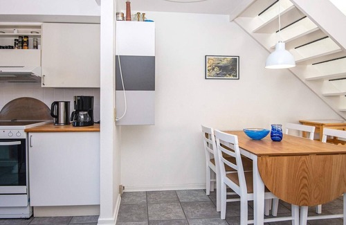 Sønderstrand Apartment | Spacious 6-Person Holiday Home in Rømø with Great Amenities