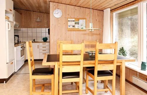 Nørre Lyngby House | Cozy 6-Person Holiday Home with Oceanfront Views