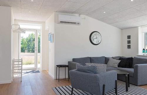 Nørre Lyngby House | Family-Friendly 6-Person Holiday Home in Løkken