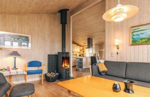 Nr. Lyngby House | Family-Friendly Holiday Home for 6 in Løkken