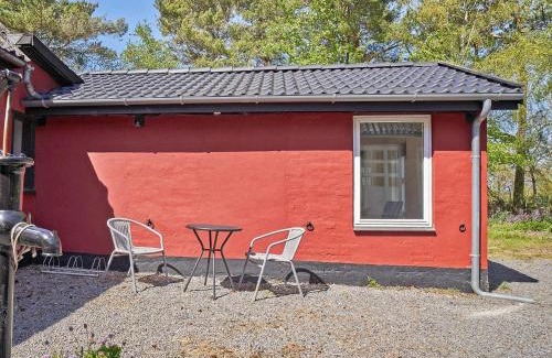 Pedersker House | Family-Friendly Stay at Holiday Home Nexø XLI