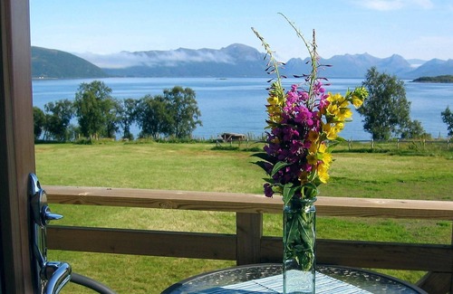 Gisløy House | 6 person holiday home in ALSVÅG-By Traum