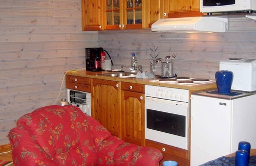 Vestvagøy House | Cozy 6-Person Holiday Home with Ocean View in Bøstad