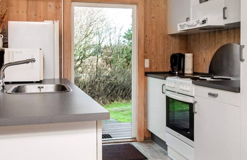 Romo House | Cozy 6-Person Holiday Home in Rømø with Spa & Breakfast
