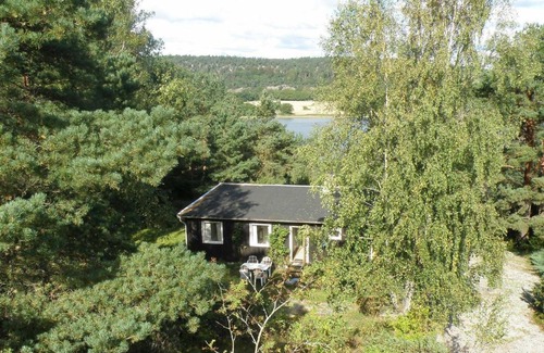 Hjaelteby House | Ideal Holiday Home for 6 in Hj lteby with Family Amenities