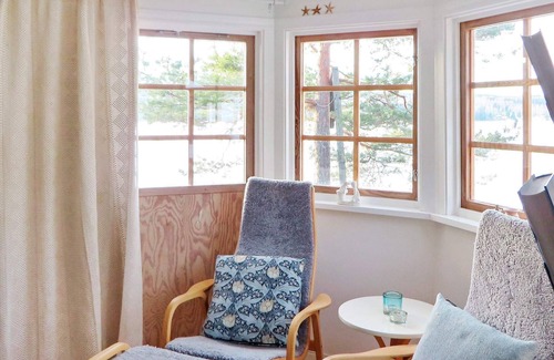 Bergslagen House | Family-Friendly Holiday Home for 6 in STORÅ with Kitchen