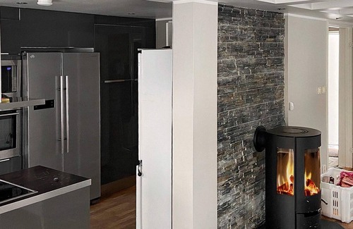 Meland House | Family-Friendly 6-Person Holiday Home in Frekhaug