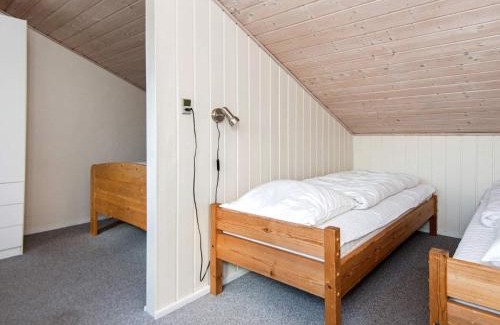 Bork Havn House | Ideal Holiday Home for 6 in Hemmet's Family-Friendly Park