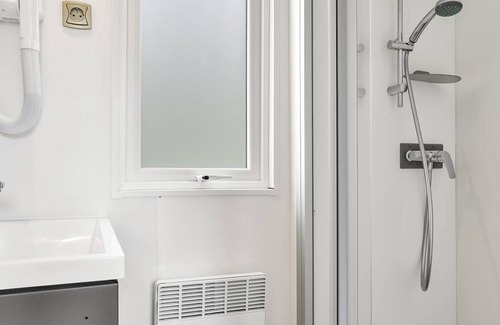 Saarburg House | Family-Friendly Mobile Home at Landal Warsberg Park