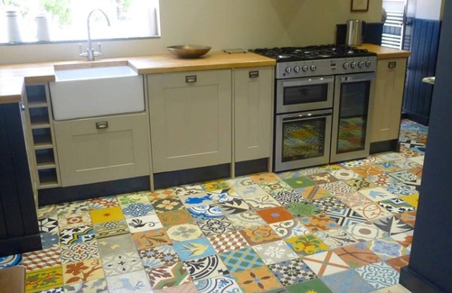 New Forest District House | 6 Pilley Green Cottage: Rated 10/10 with Pool & Spa
