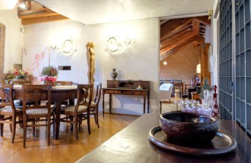 Trieste Old Town Apartment | Elegant 6 Ponterosso - Oceanfront Attic Escape