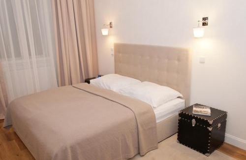 Mariahilf Apartment | Stylish 6 Room Retreat - Child Friendly & Rated 9.2/10