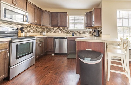 Lake Butler House | Outstanding Farm Escape with Huge Yard & RV Hookup