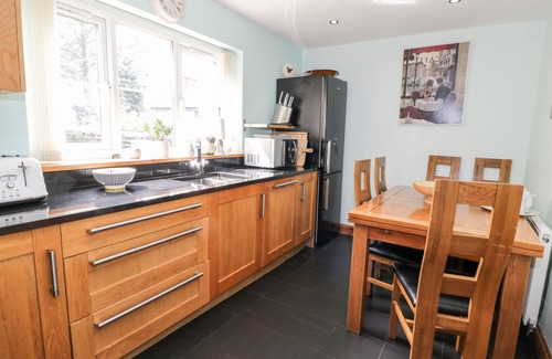 Manod Cottage | Exceptional 6 Stad Yr Ysgol: Pet-Friendly Stay Awaits