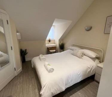 Filton Apartment | Convenient Studio Flat Just 50m from Airbus - Rated 8.5