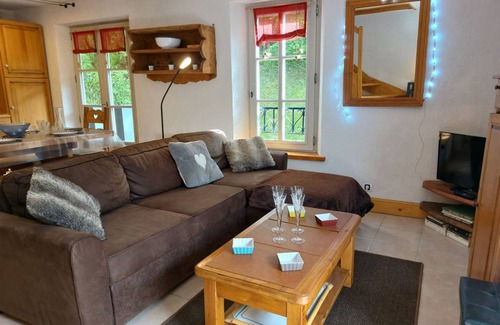 Saint-Gervais-les-Bains House | Spacious 2-Bedroom House with Kitchen for 4 Guests