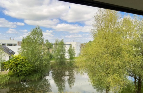Malmesbury House | Discover 60 Howells Mere: Family-Friendly, Spa & Pool Access