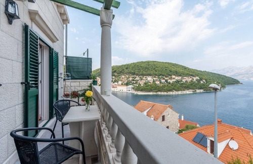 Pucisca Apartment | 60 m² Apartment ∙ 2 bedrooms ∙ 3 guests