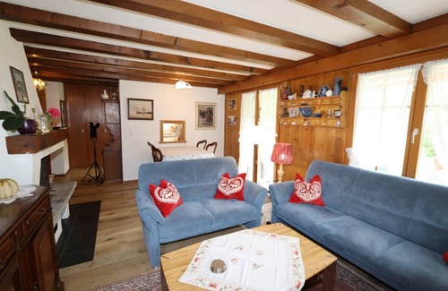 Rougemont Apartment | Spacious 2-Bedroom Apartment for Families and Pets