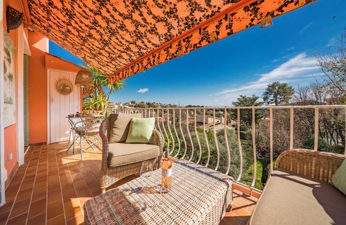 Vence Apartment | Tranquil 60 m2 Oasis with Ocean View and Pool Access