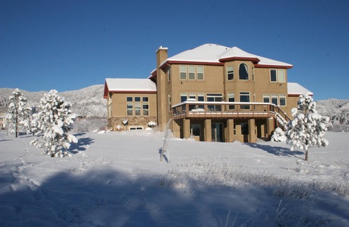 Monument House | Elegant Estate Home with Ocean View near USAFA in the Rockies