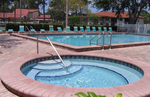 Trailer Estates Condo | 6017 - Charming 2 Bed/2 Bath condo in Bradenton close to IMG Academy and Beaches