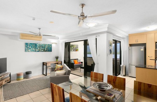 Cairns Central Business District Apartment | Stylish City Apartment with Breathtaking Water Views