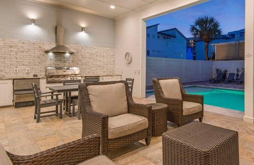 Miramar Beach House | Expansive 10-Bedroom House with Private Pool & Ocean Views
