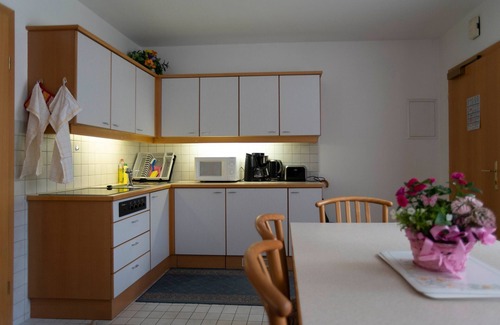 Ottakring Apartment | Spacious 60m² Apartment - Fleger Appartement for Families