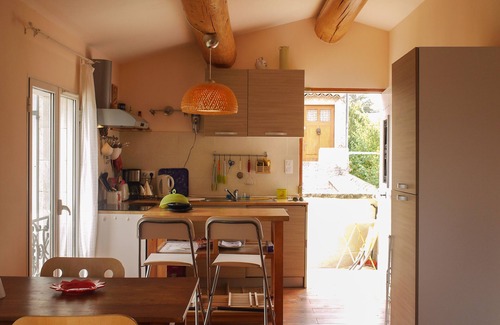 Forcalquier Apartment | Relaxing Cottage with Pool & Scenic Views at Villa Saint Marc