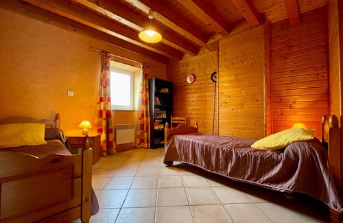 Saint-Maurice-de-Lignon Cottage | Highly Rated Gite Saint-Maurice-de-Lignon for Families