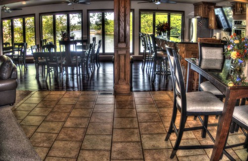 Camdenton House | Spacious Retreat with Hot Tub & Theatre – Rated 9.8/10