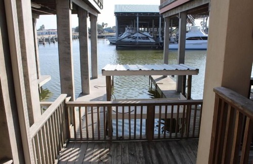 Port Mansfield House | Exceptional 1 Bedroom Apartment with Family-Friendly Amenities