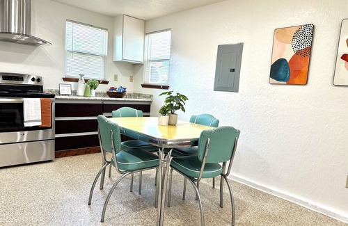 Norman Apartment | Delightful Studio Steps from Campus and Downtown Attractions