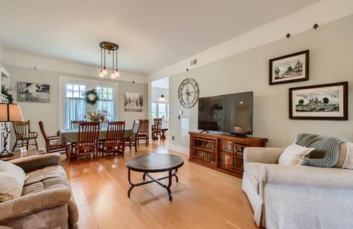 Castle Rock House | Discover Family-Friendly Comfort at 620 2nd St