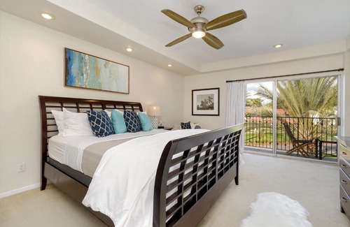Carlsbad House | Top Floor Corner Condo with Spa & Breakfast at Resort
