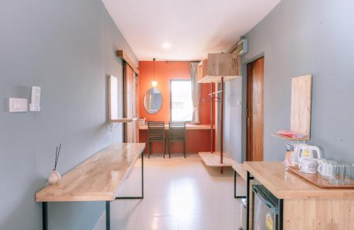 Thapae Hotel | Budget-Friendly 64House with Kid-Friendly Amenities