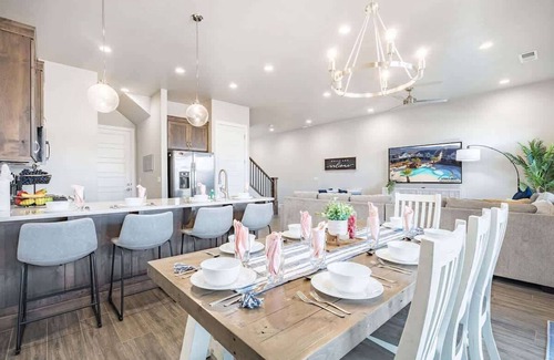 Santa Clara House | Ideal Getaway: Private Pool, Hot Tubs & Fire Pits for 38