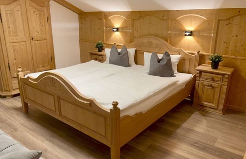 Hart im Zillertal Apartment | Spacious 2-Bedroom Apartment with Kitchen for 5 Guests