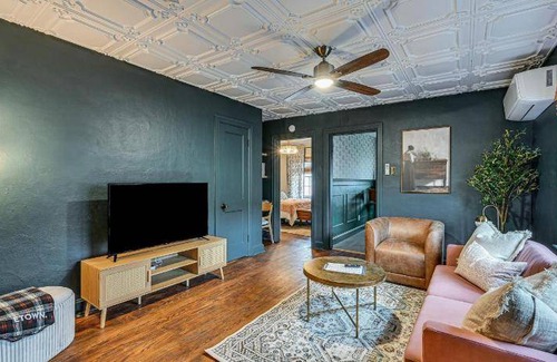 Elizabethtown Apartment | 65 m² Apartment ∙ 1 bedroom ∙ 4 guests