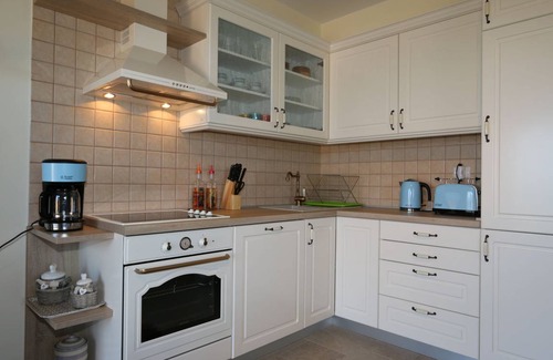 Soline Apartment | Cozy 2-Bedroom Apartment with Oceanfront Views, Rated 9/10