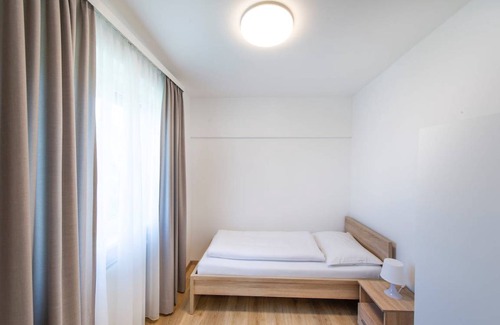 Gries Apartment | Spacious 2-Bedroom Apartment with Kitchen for 3 Guests