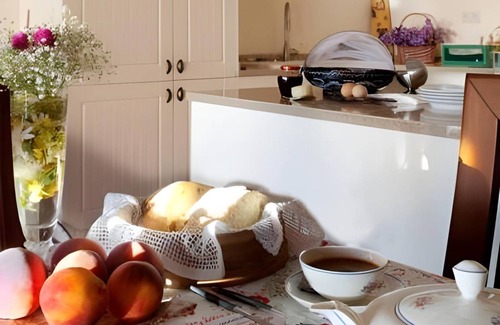 Cadaval Bed & Breakfast | Spacious 5-Star Bed and Breakfast with Pool & Pet-Friendly